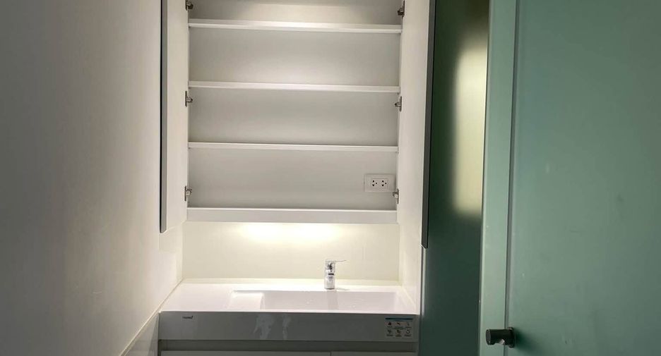 For rent 1 bed condo in Bang Rak, Bangkok