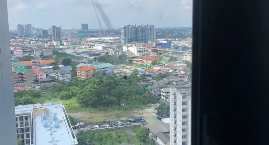 Condo en alquiler de estudio en Phasi Charoen, Bangkok