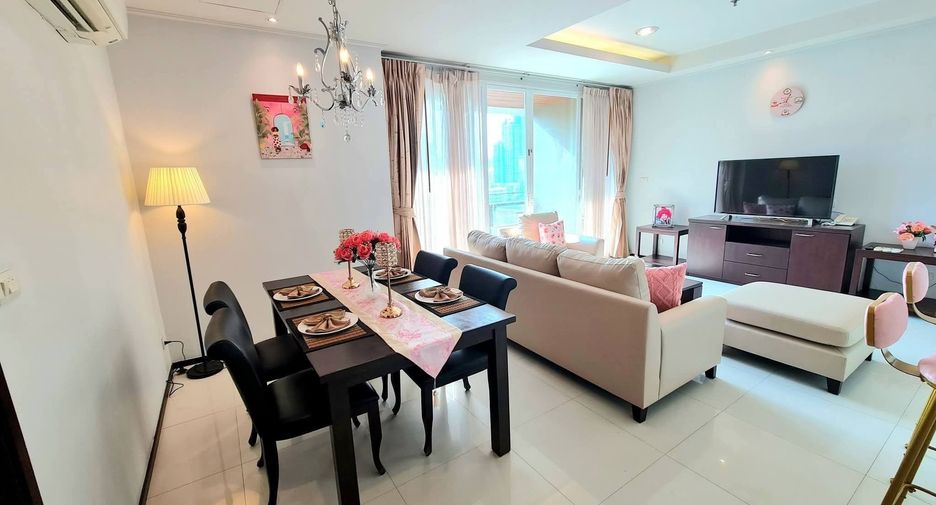 For rent 2 bedrooms apartment in Watthana, Bangkok