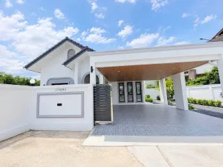 For sale 3 bedrooms house in Bang Lamung, Chonburi