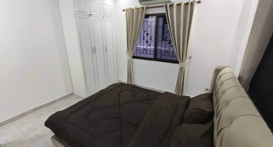 À louer 4 chambres maison à Bang Lamung, Chonburi