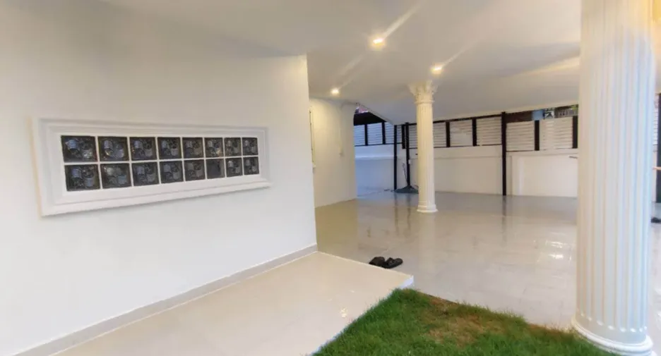 À louer 4 chambres maison à Bang Lamung, Chonburi