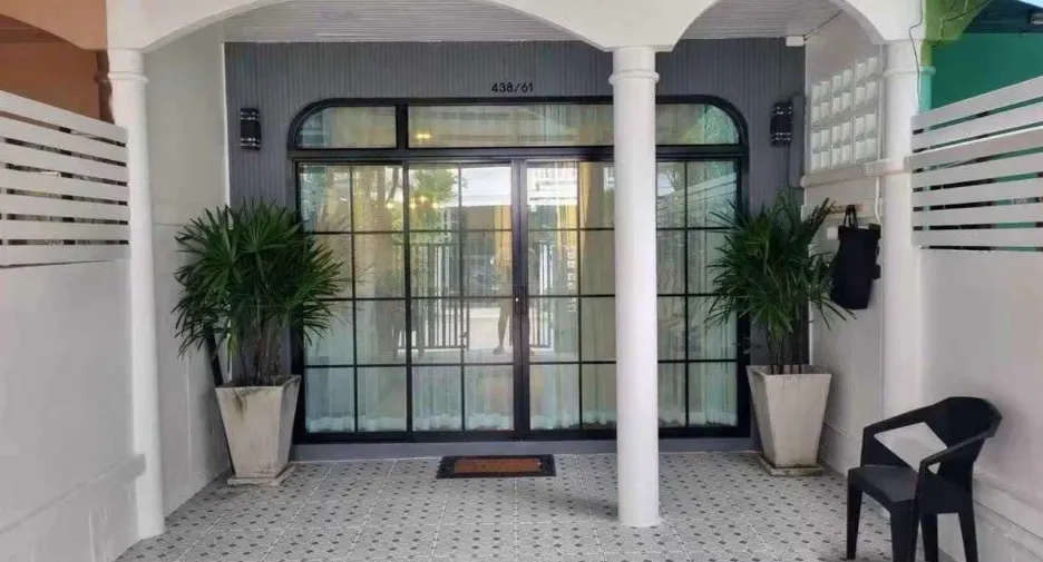 For sale 3 bedrooms townhouse in Bang Lamung, Chonburi