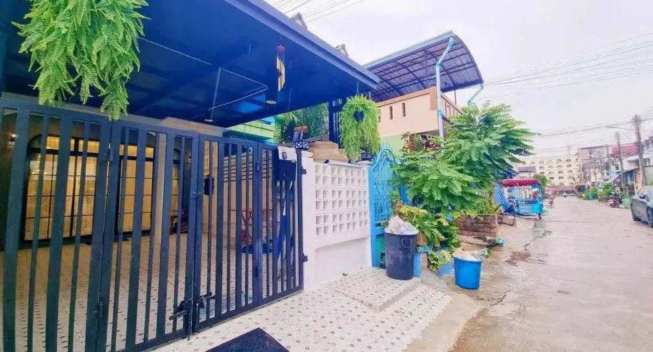 For sale 3 bedrooms townhouse in Bang Lamung, Chonburi