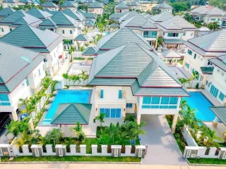 出租 5 卧室 独立屋 在 Sattahip, Chon Buri