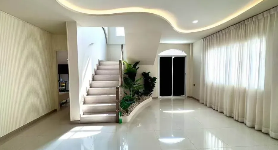For rent 4 bedrooms house in Bang Lamung, Chonburi