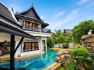 出租 4 卧室 独立屋 在 Sattahip, Chon Buri