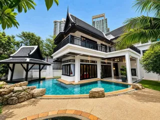 出租 4 卧室 独立屋 在 Sattahip, Chon Buri