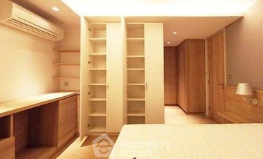 For sale 2 bedrooms condo in Watthana, Bangkok
