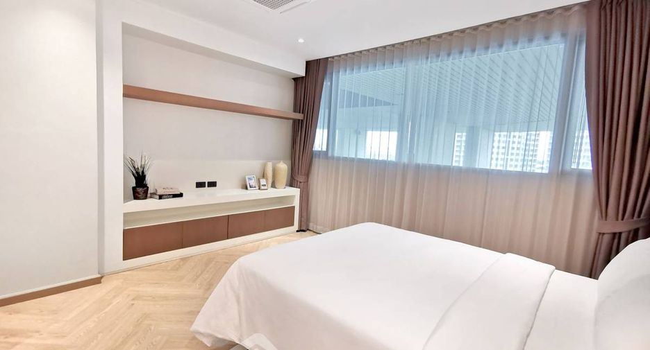 À vendre 2 chambres condo à Khlong Toei, Bangkok