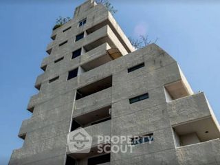 For rent and for sale 2 bedrooms condo in Phra Khanong, Bangkok
