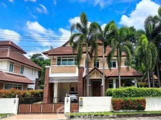 For sale 5 bedrooms house in Si Racha, Chonburi