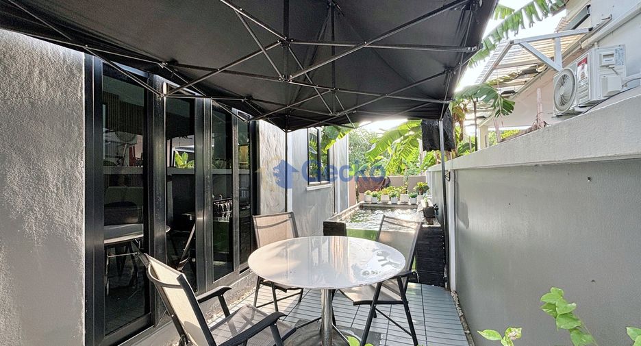 For sale 4 bedrooms house in Bang Lamung, Chonburi