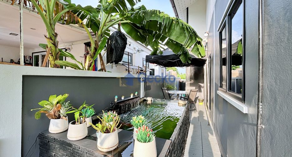 For sale 4 bedrooms house in Bang Lamung, Chonburi