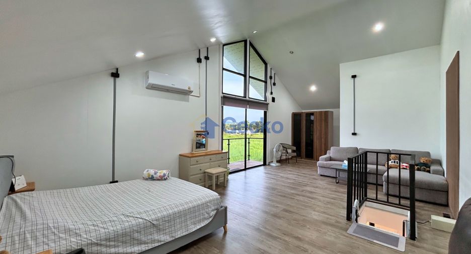 For sale 4 bedrooms house in Bang Lamung, Chonburi