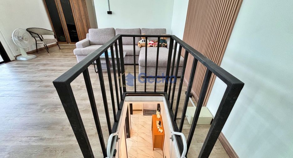 For sale 4 bedrooms house in Bang Lamung, Chonburi