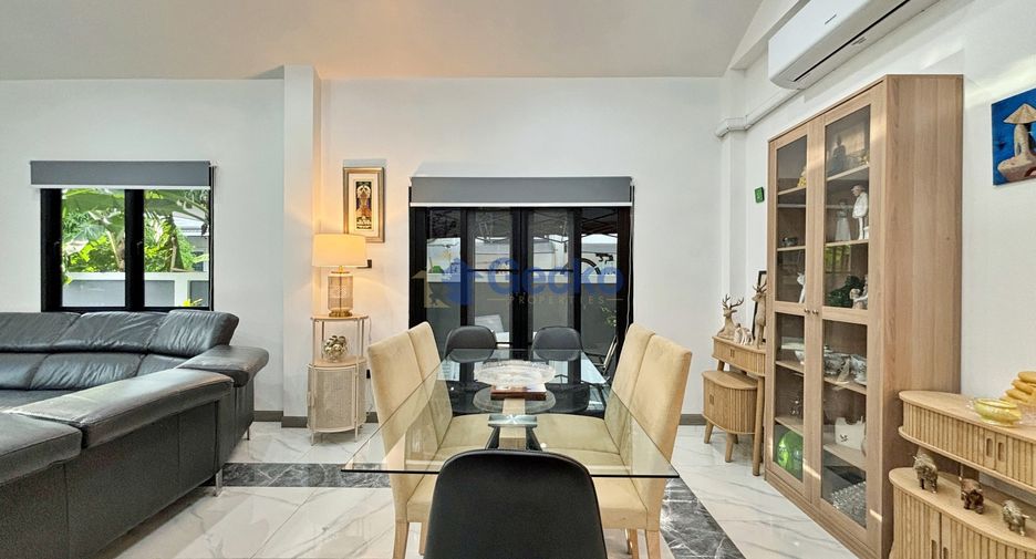 For sale 4 bedrooms house in Bang Lamung, Chonburi