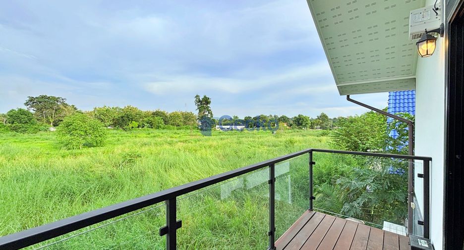For sale 4 bedrooms house in Bang Lamung, Chonburi