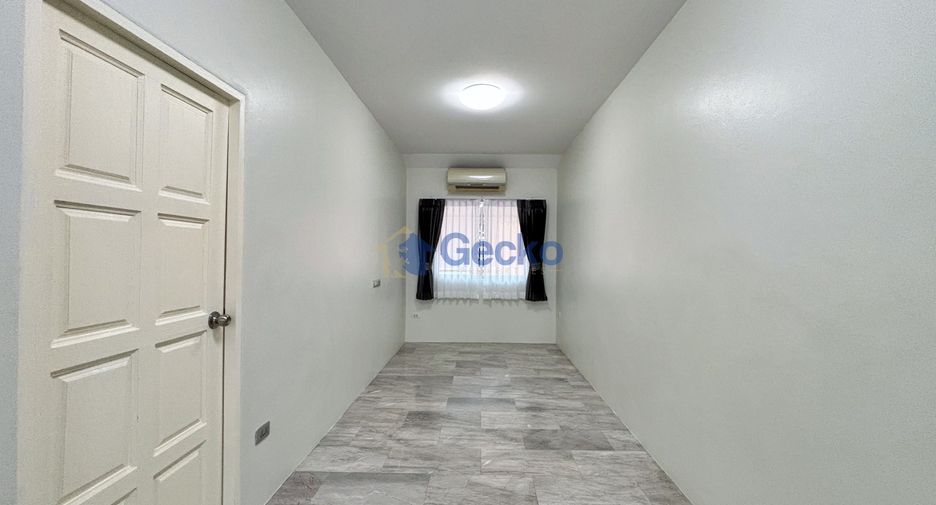 Casa en alquiler de 3 habitaciones en Bang Lamung, Chonburi