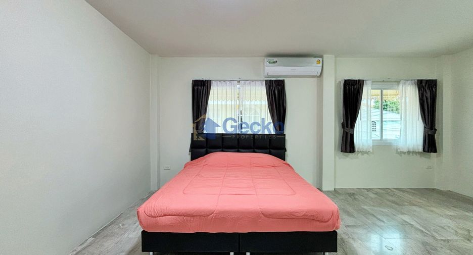 Casa en alquiler de 3 habitaciones en Bang Lamung, Chonburi
