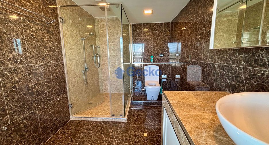 For sale 2 bedrooms condo in Jomtien, Pattaya