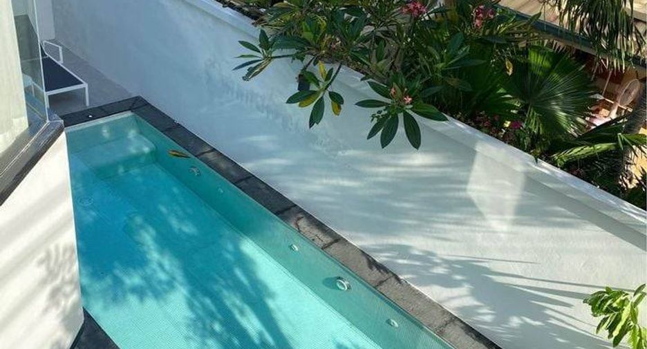 Wohnung zur Miete mit 2 Zimmer in Phra Khanong, Bangkok