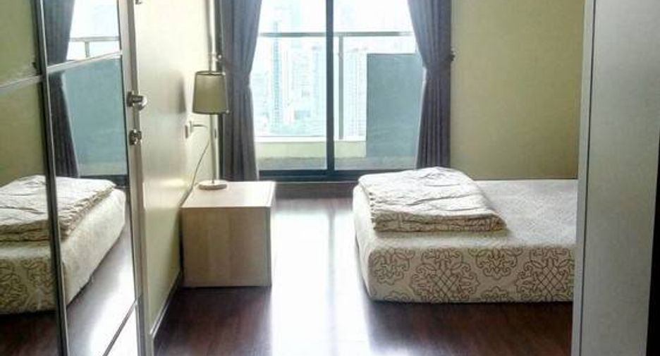 For rent 1 bed condo in Watthana, Bangkok