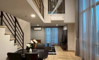 For rent 2 bedrooms condo in Bang Rak, Bangkok