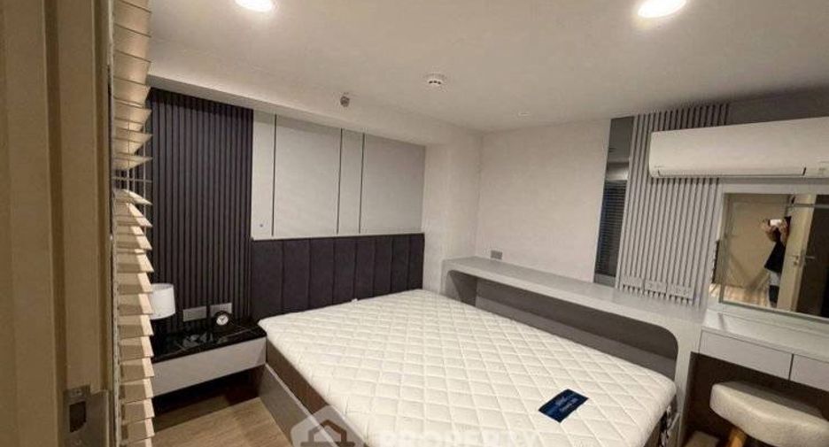 For rent 2 bedrooms condo in Bang Rak, Bangkok