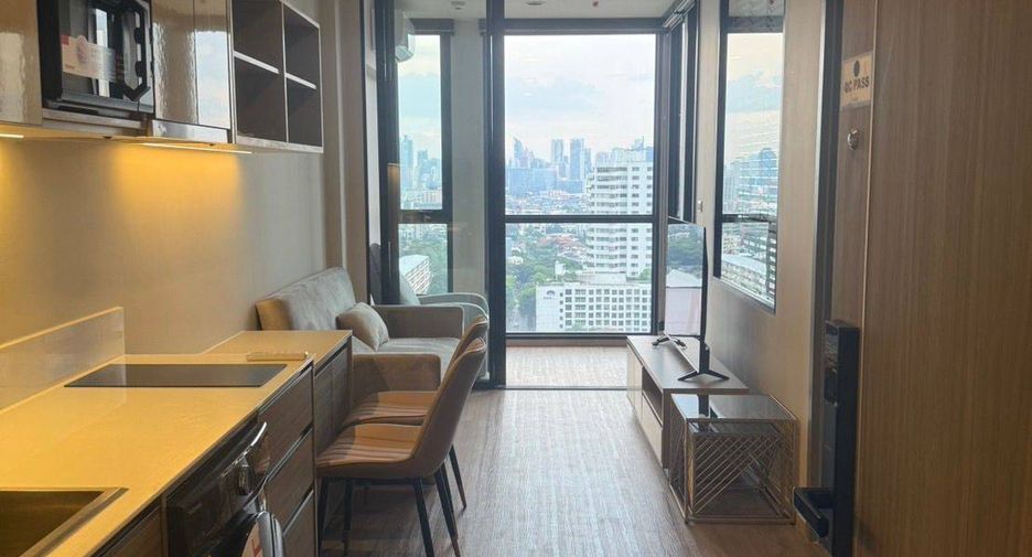 Wohnung zur Miete mit 1 Zimmer in Sathon, Bangkok