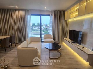 Condo en alquiler de 2 habitaciones en Huai Khwang, Bangkok