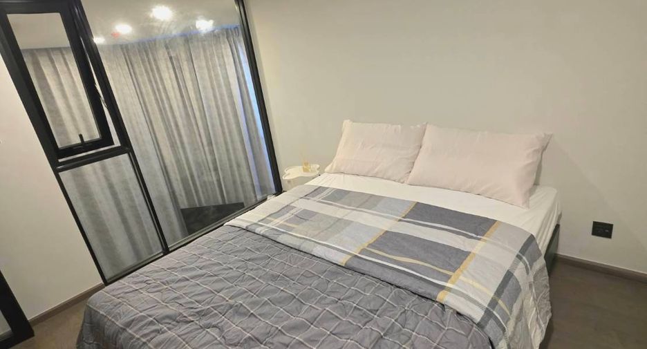 For rent 2 bedrooms condo in Bang Rak, Bangkok