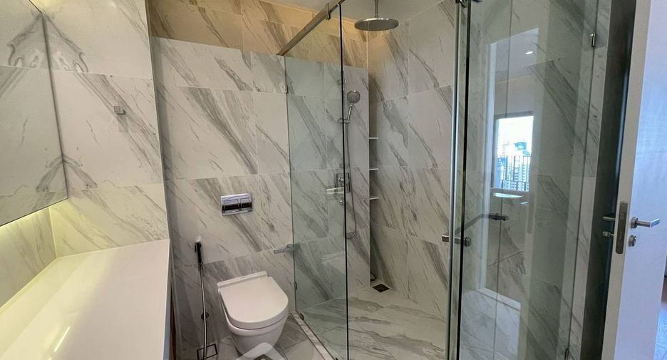For rent 1 bed condo in Khlong Toei, Bangkok