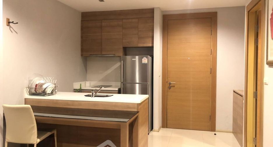 For rent 1 bed condo in Huai Khwang, Bangkok