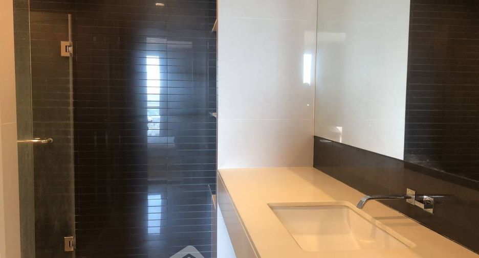 For rent 1 bed condo in Huai Khwang, Bangkok