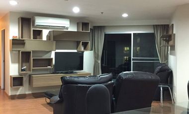 For rent 3 ベッドルーム condo in Huai Khwang, Bangkok