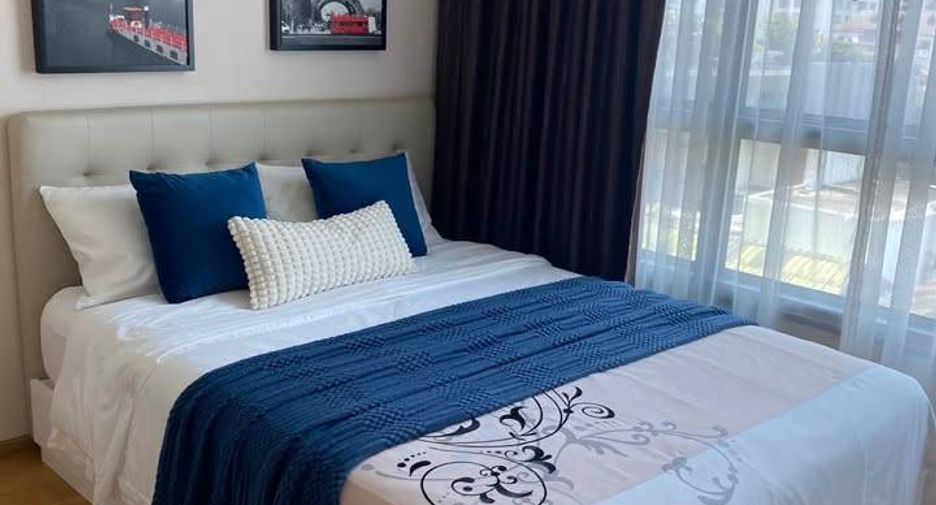 For rent 2 bedrooms condo in Watthana, Bangkok