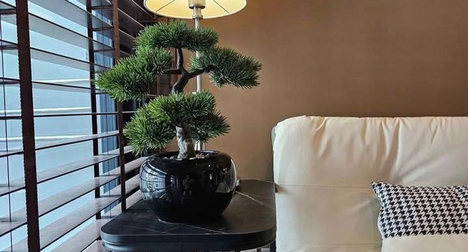 For rent 1 bed condo in Khlong Toei, Bangkok