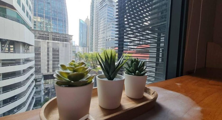 For rent 1 bed condo in Khlong Toei, Bangkok