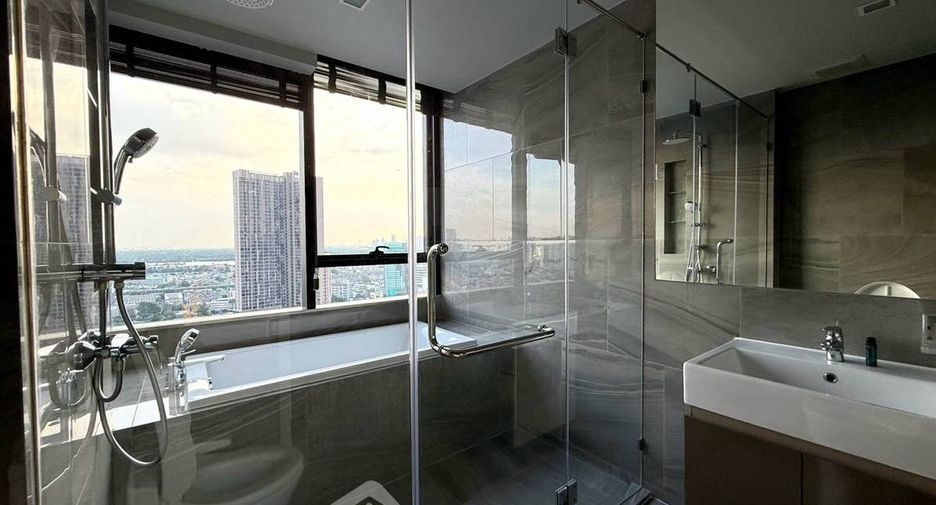 À louer 1 chambre condo à Khlong Toei, Bangkok