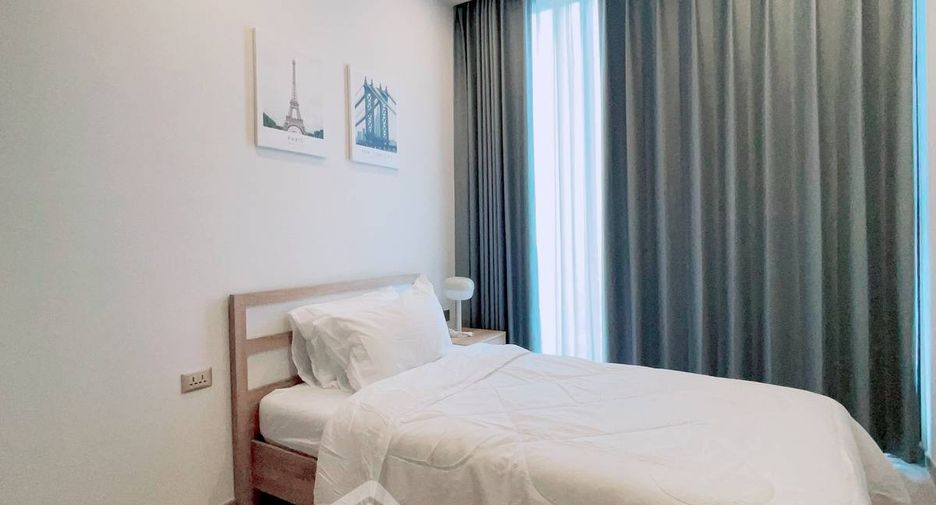 For rent 2 bedrooms condo in Huai Khwang, Bangkok