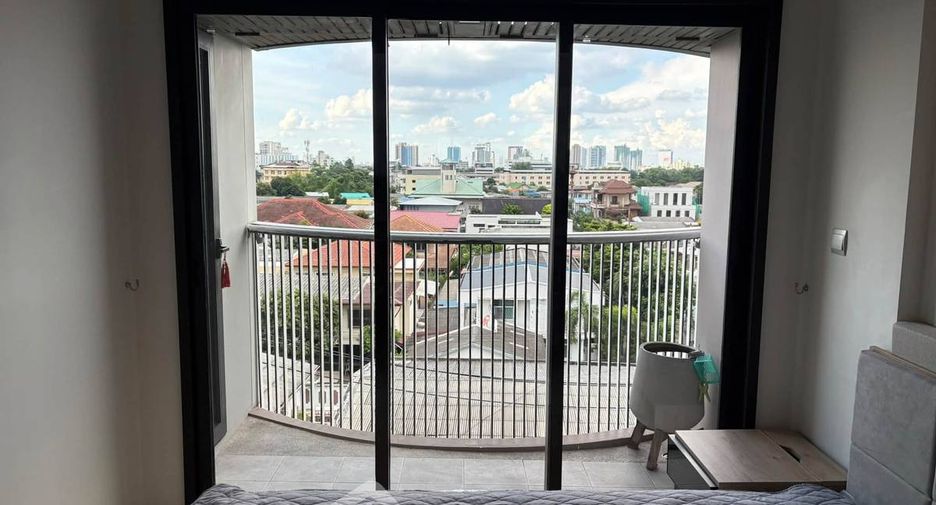 Condo en alquiler de 1 habitaciones en Suan Luang, Bangkok