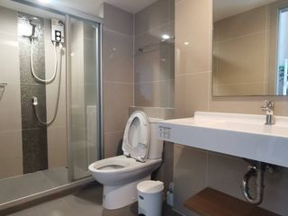 Condo en alquiler de 2 habitaciones en Bang Kapi, Bangkok