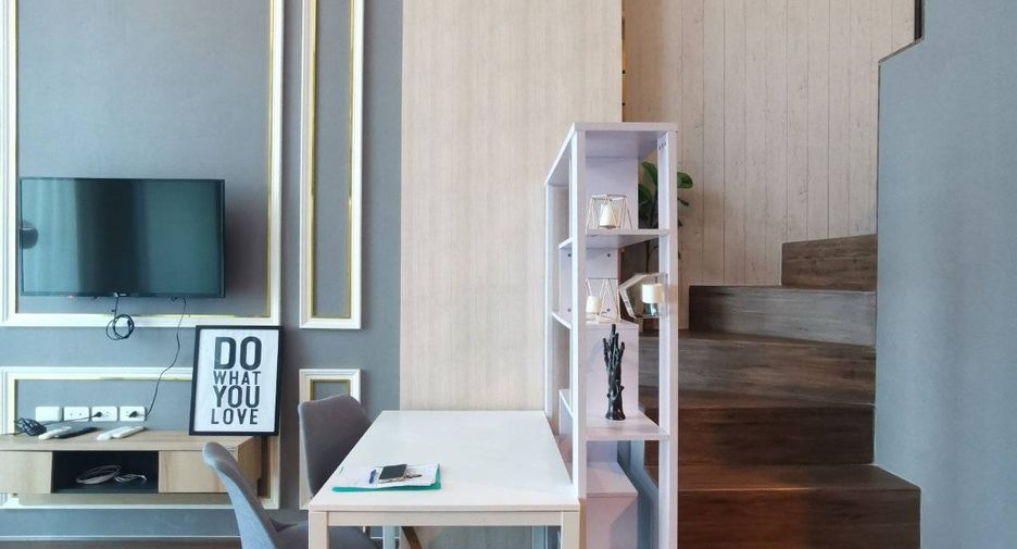 For rent 2 bedrooms condo in Bang Kapi, Bangkok