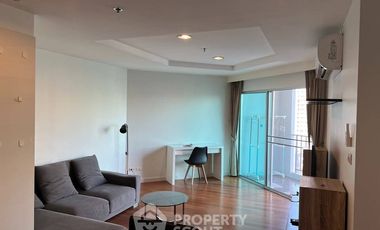 For rent 2 bedrooms condo in Huai Khwang, Bangkok