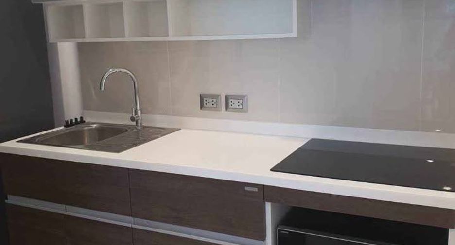 Condo en alquiler de 2 habitaciones en Watthana, Bangkok