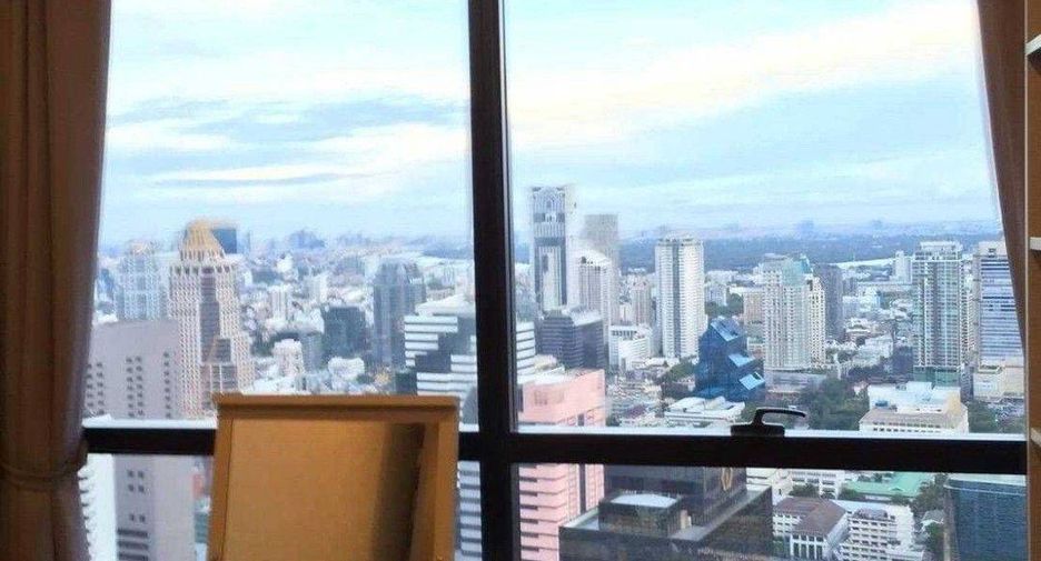 For rent 2 bedrooms condo in Bang Rak, Bangkok