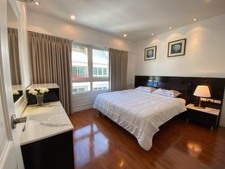 Condo en alquiler de 2 habitaciones en Yan Nawa, Bangkok