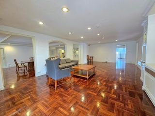 Wohnung zur Miete mit 3 Zimmer in Khlong Toei, Bangkok