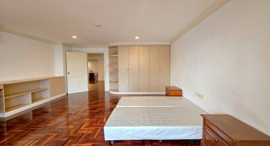 Wohnung zur Miete mit 3 Zimmer in Khlong Toei, Bangkok
